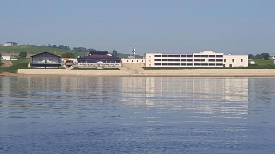 Hotel Baymont By Wyndham Bellevue Exterior foto