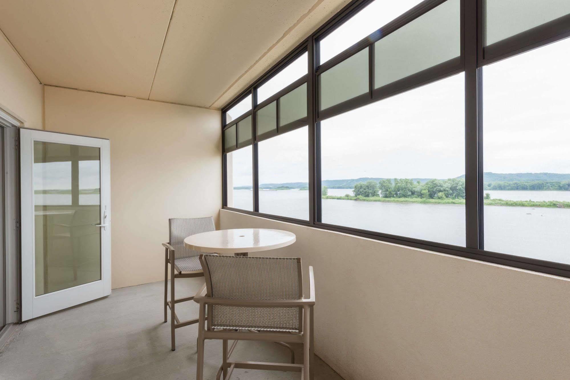 Hotel Baymont By Wyndham Bellevue Exterior foto